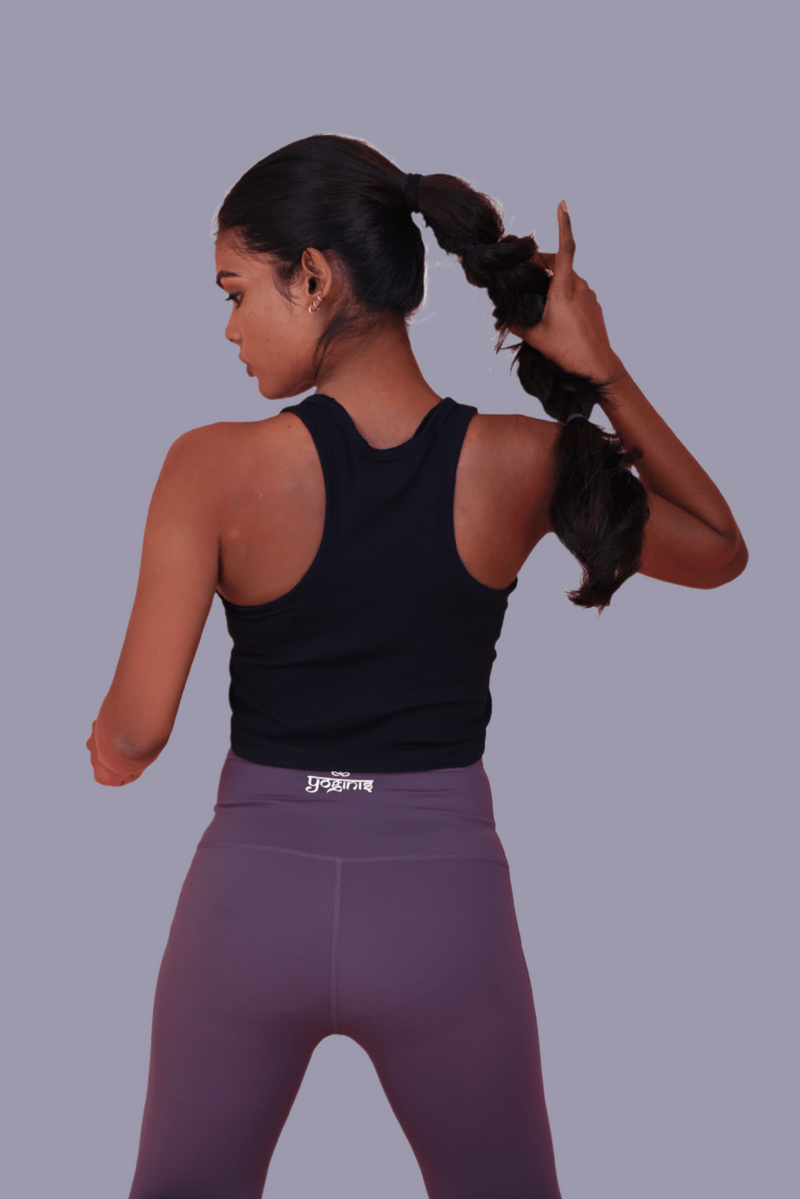 Stretchy Top in Black YOGINIS 