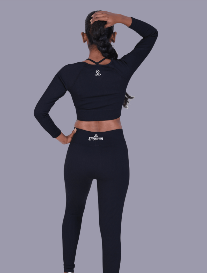 The Winter Bliss Set in Black YOGINIS 